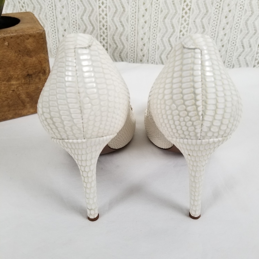 Diane Von Furstenberg Croc Bethany Pointed Pump - Picture 8 of 9